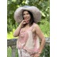 hat Neema in Cupid Rose