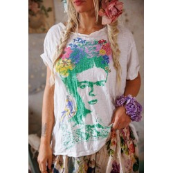 T-shirt Frida Amarillito Pajarito in True Magnolia Pearl - 1