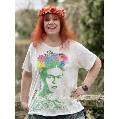 T-shirt Frida Amarillito Pajarito in True Magnolia Pearl - 1